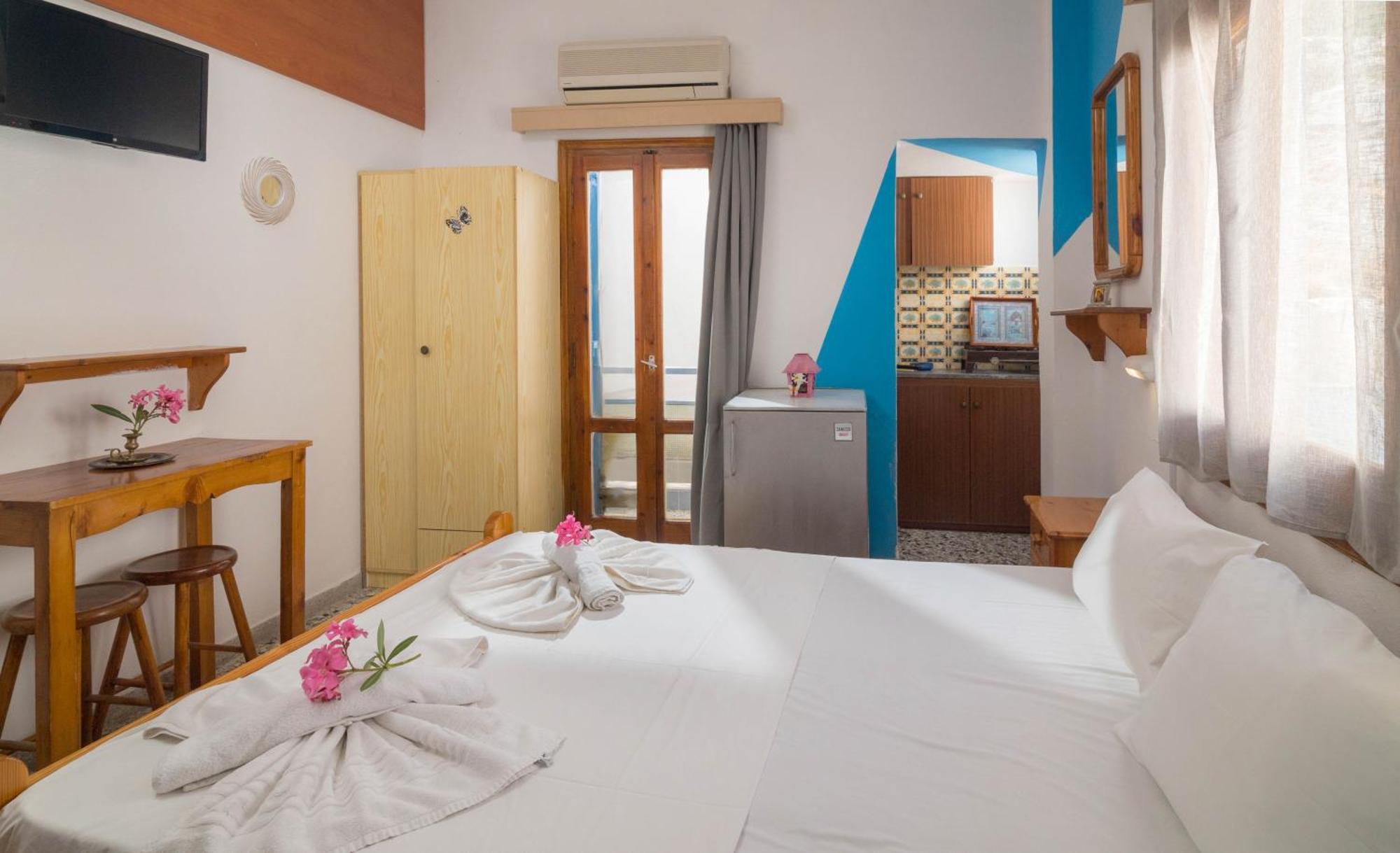 Minoa Sea Rooms Tsoútsouros Dış mekan fotoğraf